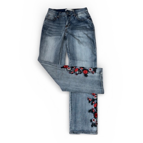 9th & Main Denim - 9th & Main Floral Embroidered Stretch Straight Jeans